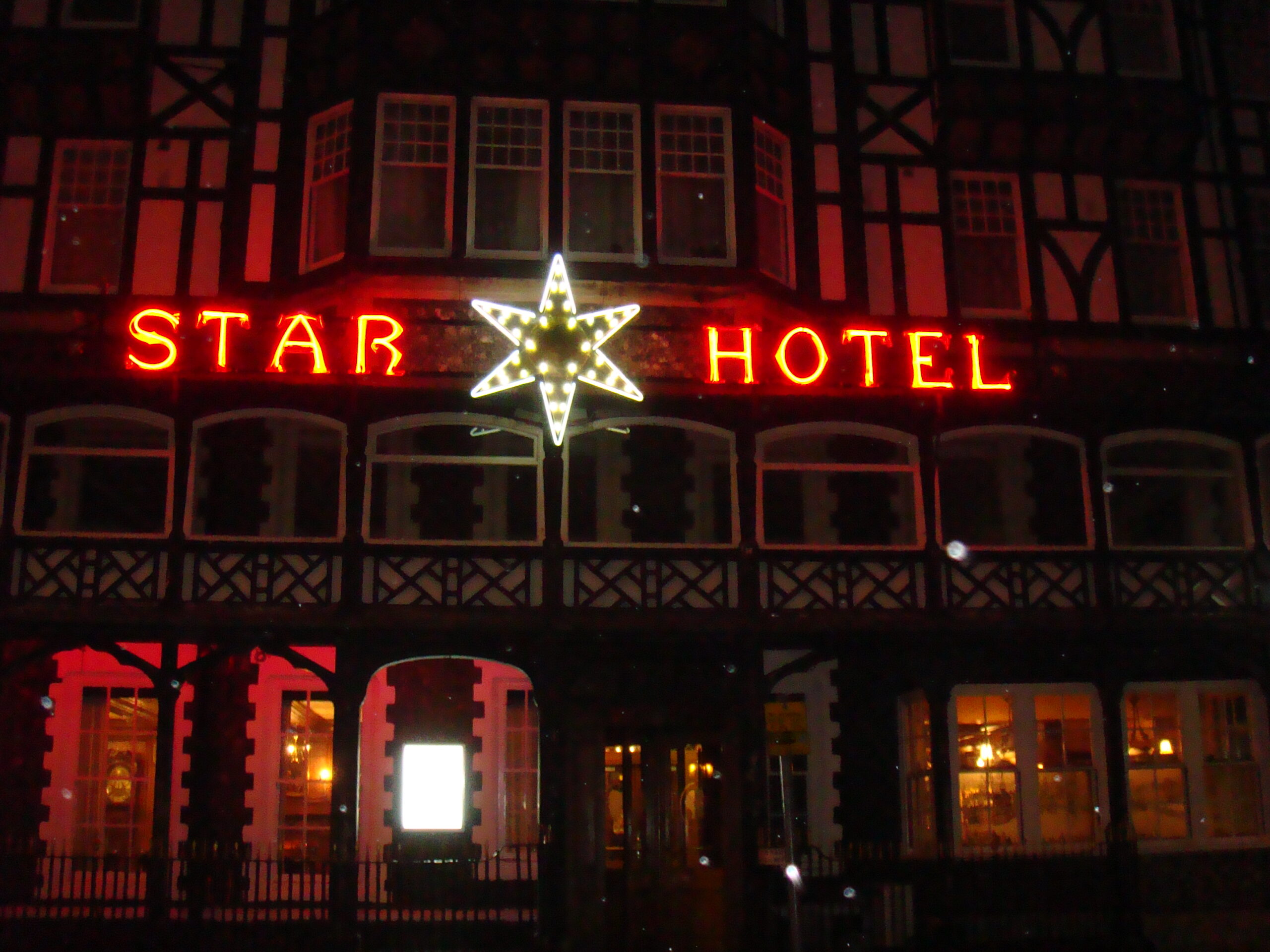 neon-hotel-signs-suffolk
