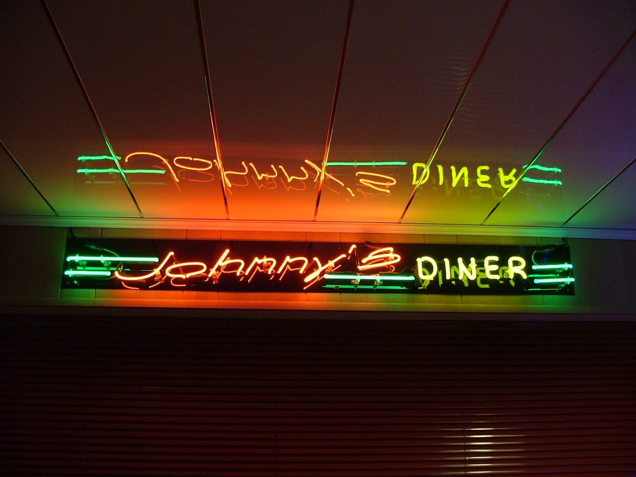 neon-sign-writing-norfolk